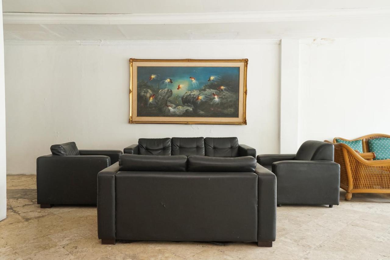 Homestay 3 Surabaja Zewnętrze zdjęcie